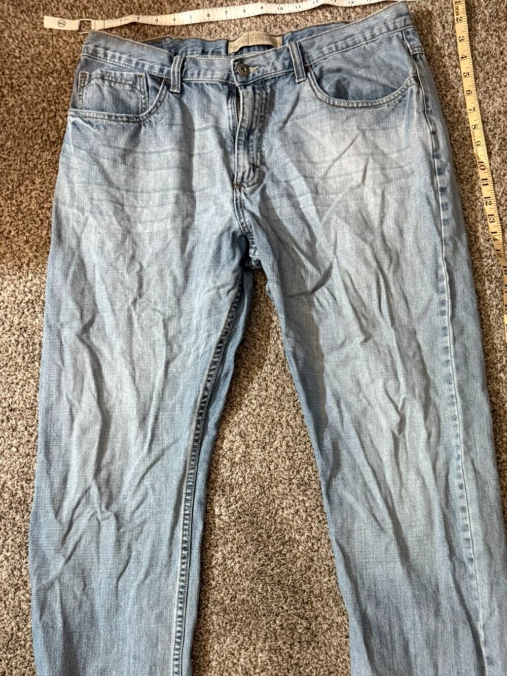 Wrangler Jeans Co Relaxed Straight Mens Light Wash Denim Measures 34x32